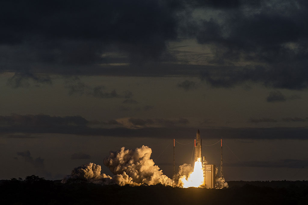 Satelit BRIsat Berhasil Diluncurkan