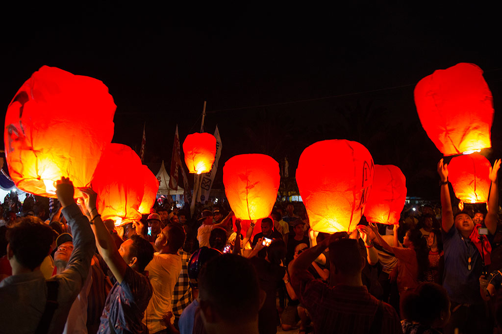 Pelepasan 100 Lampion Dalam 'Soft Launching' FDS 2016