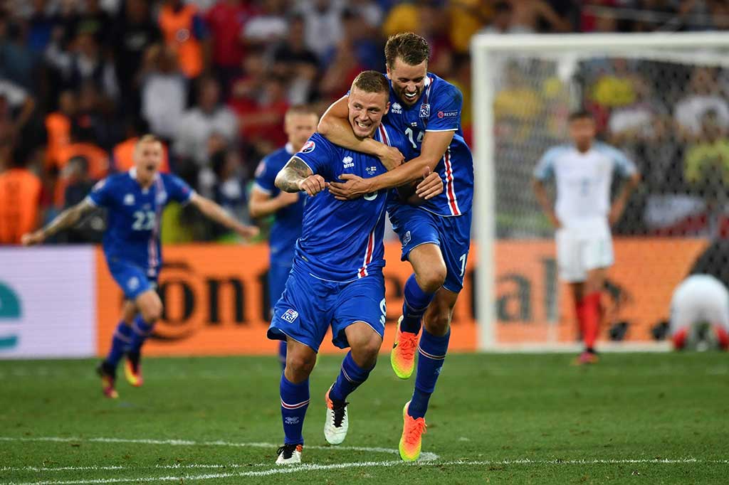 Namun dua menit kemudian Negara Skandinavia tersebut berhasil menyamakan kedudukan lewat Ragnar Sigurdsson.