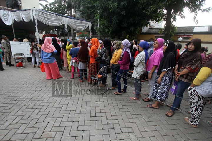 Operasi Pasar Daging Murah untuk Pemegang KJP