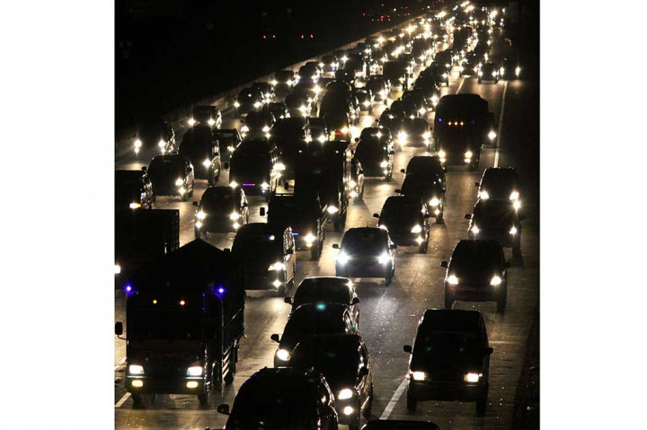 H-5, Volume Kendaraan di Tol Jakarta-Cikampek Naik 22%