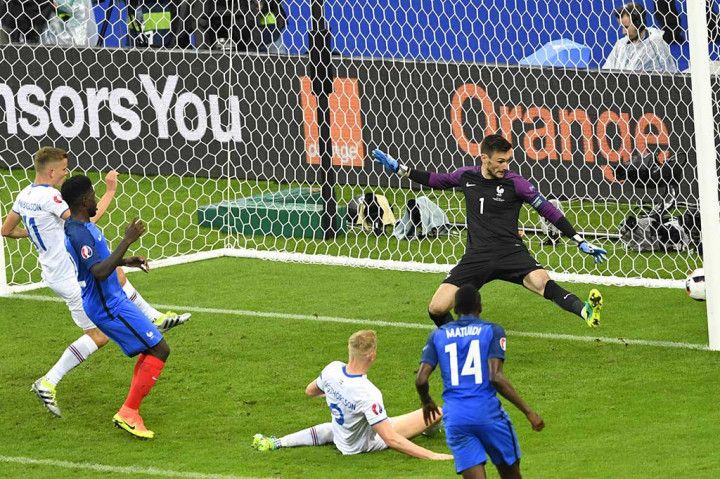 Islandia berhasil memperkecil ketertinggalan lewat Kolbeinn Sigthorsson menyambar umpan silang Gylfi Sigurdsson pada menit ke-56.