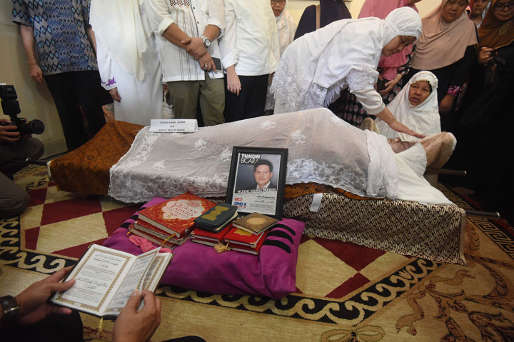 Ketua KPU Husni Kamil Manik Meninggal Dunia