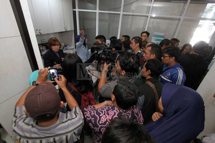 Orang Tua Korban Vaksin Palsu Datangi RS