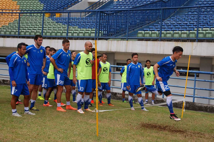 Pemain Persib Gelar Latihan Jelang Lawan Persija