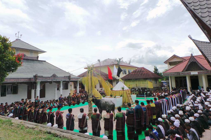 Permalim Gelar Tradisi Sipaha Lima