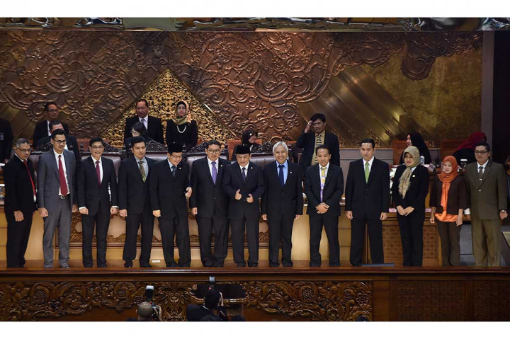 Sembilan anggota Komisioner KPI yang terpilih yaitu Nuning Rodiyah, Sudjarwanto Rahmat Muhammad Arifin, Yuliandre Darwis Ubaidillah, Dewi Setyarini, H Obsatar Sinaga, Mayong Suryo Laksono, Hardly Stefano Fenelon Pariela, dan Agung Suprio.