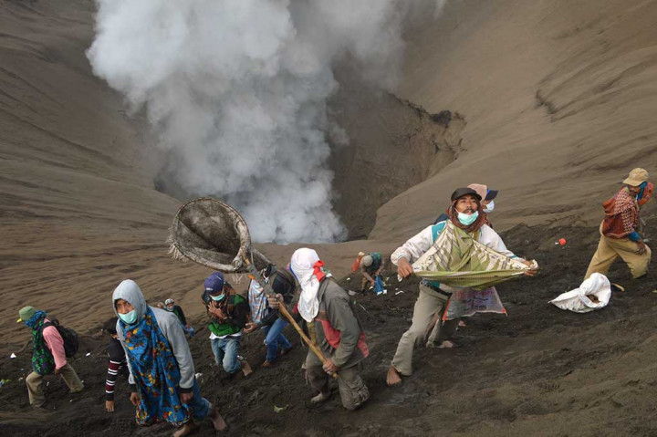 Para Pencari Rezeki Upacara Kasada