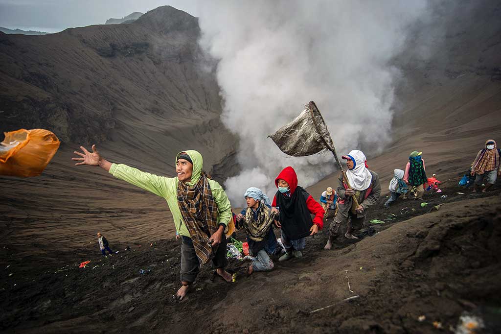 Para Pencari Rezeki Upacara Kasada