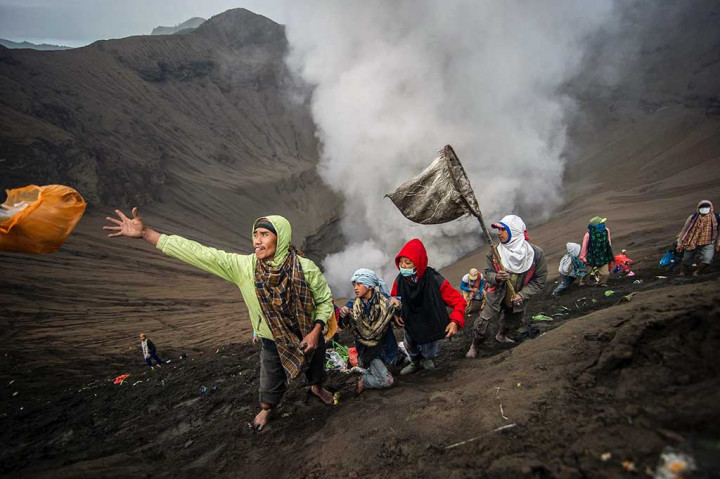 Para Pencari Rezeki Upacara Kasada