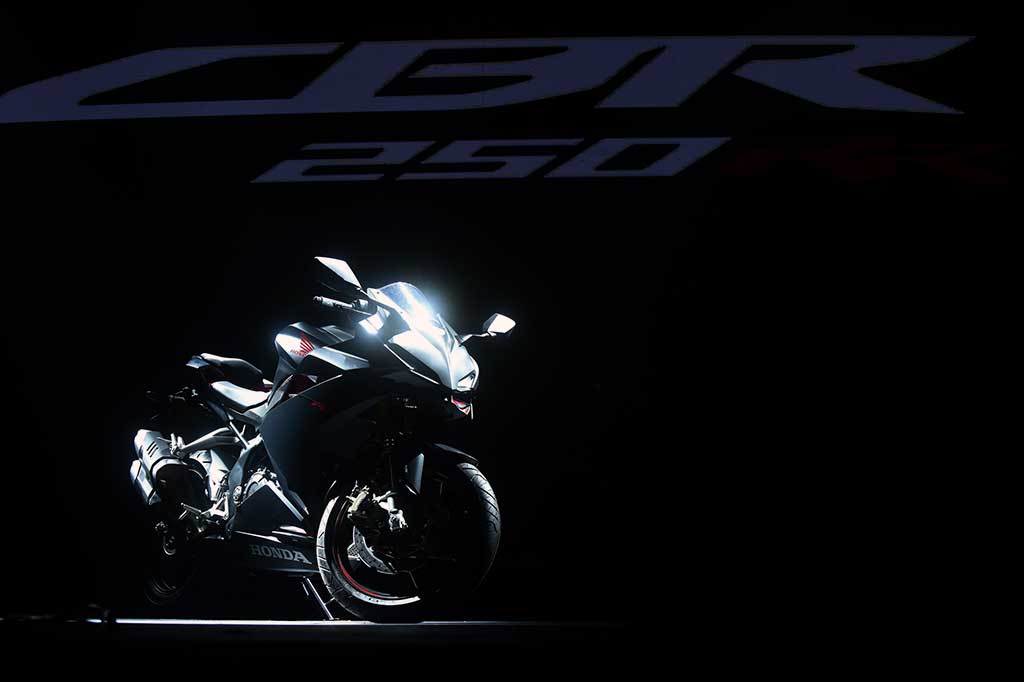 Motor supersport All New Honda CBR250R.