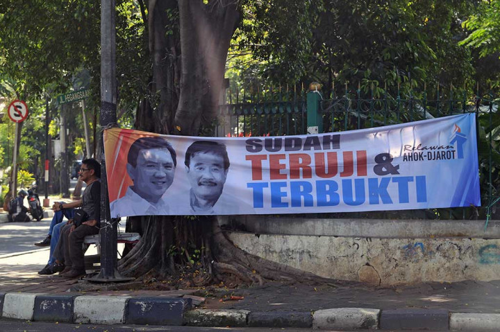 Spanduk Dukungan Ahok dan Djarot Kembali Bermunculan