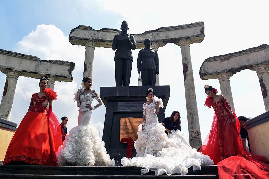 Jelang HUT RI, Desainer Gelar Peragaan Busana 'Cinta Indonesia'