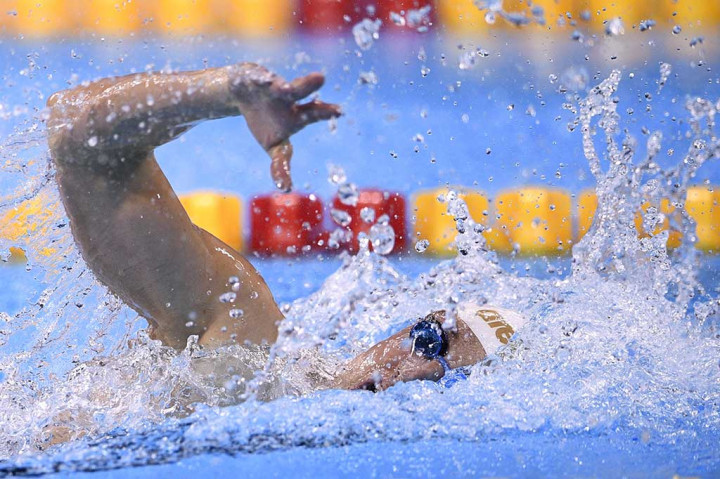 Katinka Hosszu memacu kecepatannya saat berlomba di nomor 200m gaya ganti putri di Olympic Aquatics Stadium, Rio de Janeiro.