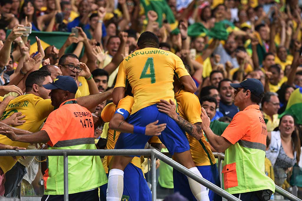 Barbosa menutup pesta Tim Samba lewat gol keduanya pada menit ke-80. Kedudukan 4-0 bertahan hingga laga usai.