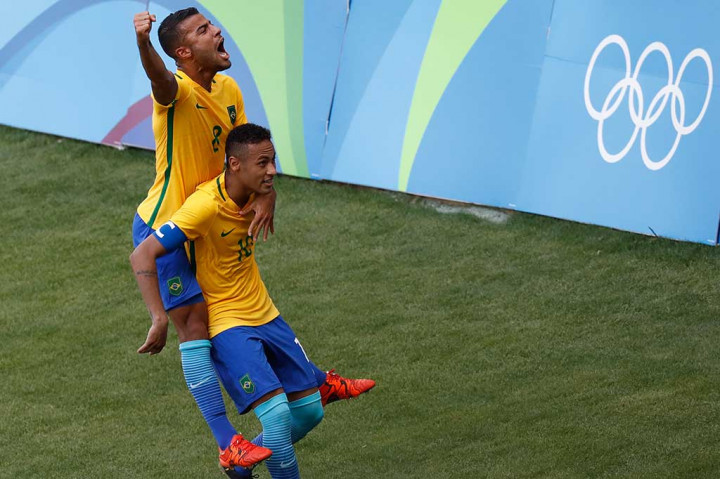 Brasil melaju ke final Olimpiade Rio 2016 dengan kemenangan 6-0, dan Neymar menyumbang dua gol pada laga tersebut.