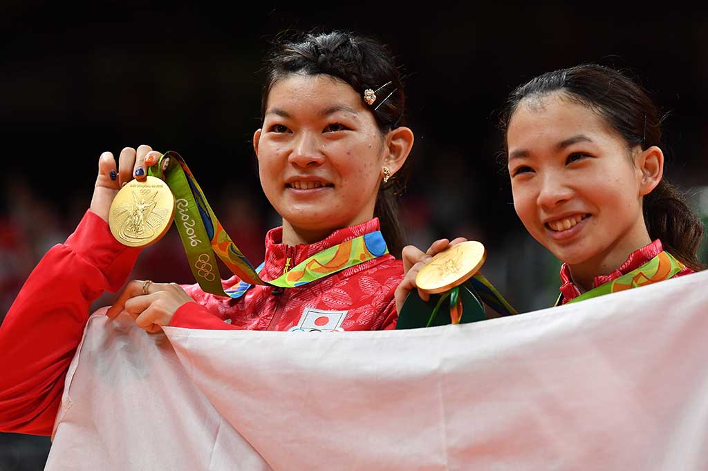 Matsutomo/Takahashi mengukir pencapaian yang lebih baik dibanding kompatriotnya Mizuki Fuji/Reika Kakiiwa yang meraih medali perak di Olimpiade London empat tahun silam.