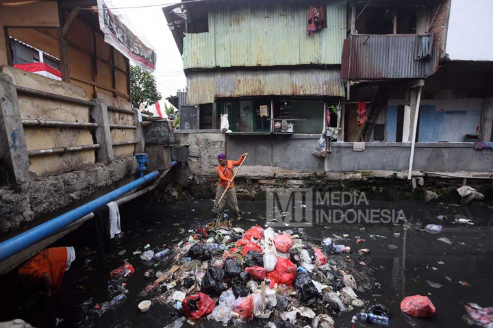 Kurangnya Kesadaran Warga Menjaga Kebersihan