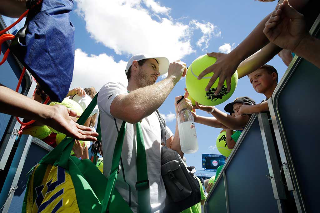 Sementara bagi Murray, kekalahan tersebut menghentikan langkah besarnya, termasuk gelar Wimbledon kedua dan sukses yang belum pernah terjadi sebelumnya yaitu mempertahankan medali emas tunggal putra Olimpiade.
