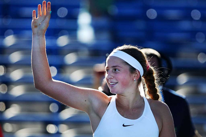 Ostapenko, 19, di babak kedua akan menghadapi unggulan teratas Agnieszka Radwanska dari Polandia.