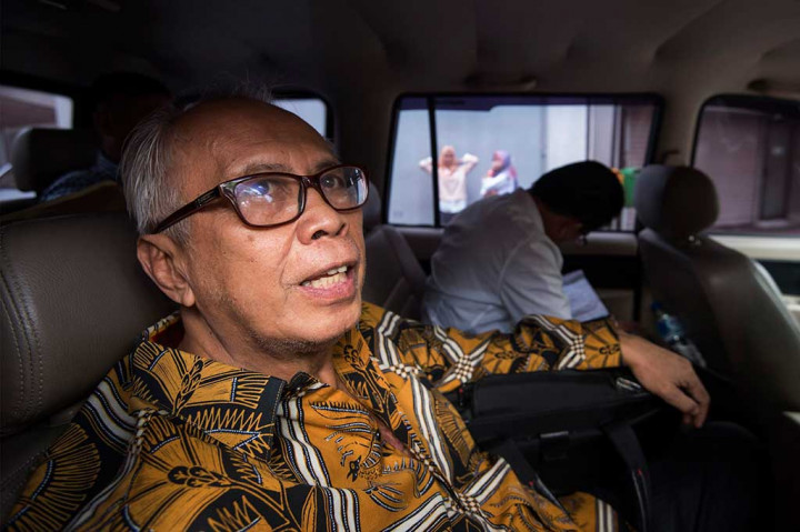 Sebelumnya, Mahkamah Agung (MA) memperberat hukuman advokat senior tersebut dari tujuh tahun menjadi 10 tahun penjara setelah permohonan kasasinya ditolak.