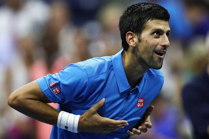 Novak Djokovic melakukan selebrasi usai mengalahkan Jerzy Janowicz asal Polandia.