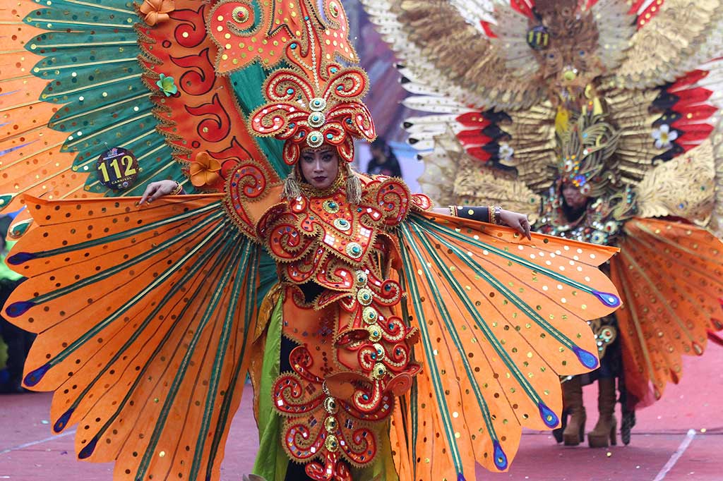 Meriahnya Malang Flower Carnival