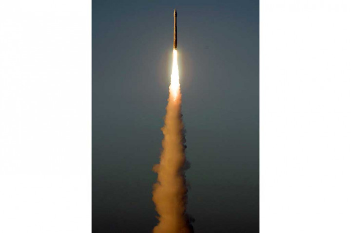 Robot Osiris-Rex meluncur pada pukul 07:05 waktu setempat (23:05 GMT).