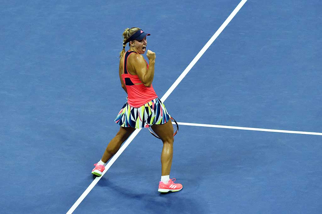 Angelique Kerber melakukan selebrasi usai menundukkan petenis Denmark Caroline Wozniacki dua set langsung 6-4 dan 6-3.