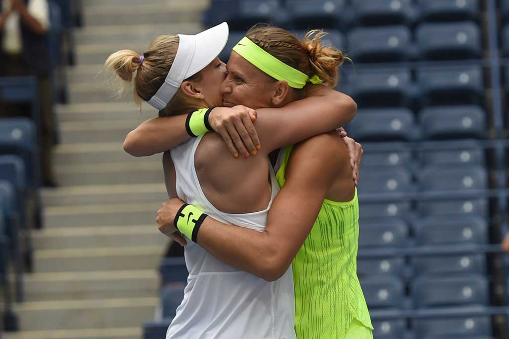Bethanie Mattek-Sands/Lucie Safarova meluapkan kegembiraan mereka usai mengalahkan Caroline Garcia/Kristina Mladenovic.