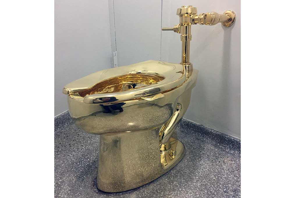 Ini adalah karya seni pertama buatan Cattelan yang dipamerkan sejak 2011, juga di Guggenheim.