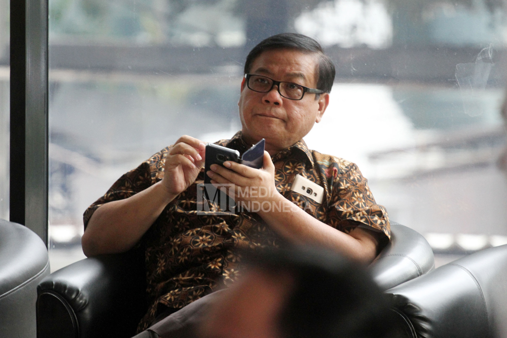 Sekjen Dewan Perwakilan Daerah (DPD) RI Soedarsono Hardjosoekarto dipanggil ke Gedung KPK, Jakarta, Senin (26/9/2016).