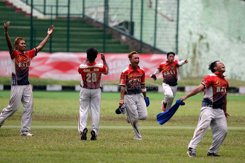 Tim Cricket Putra Bali Raih Emas