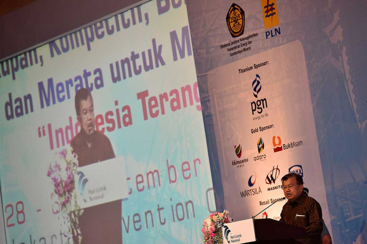 Wapres menyampaikan sambutannya dalam acara peresmian pembukaan Seminar dan Pameran Ketenagalistrikan.