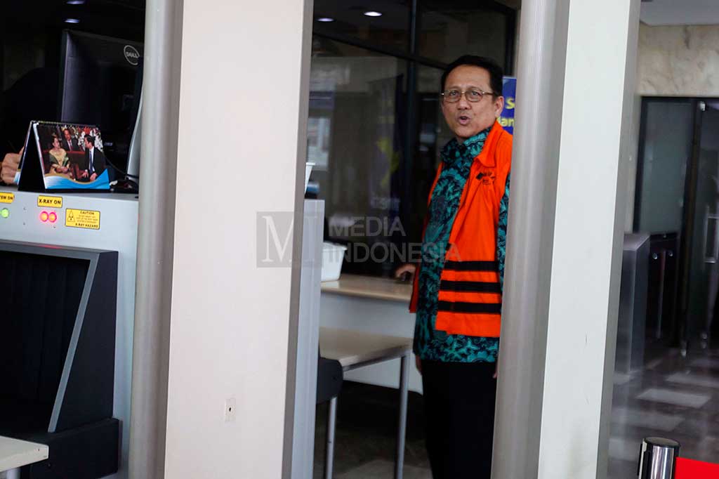 Irman juga mengaku menelepon Djarot karena hanya ingin menuaikan kewajibannya sebagai anggota dewan untuk menekan harga gula.