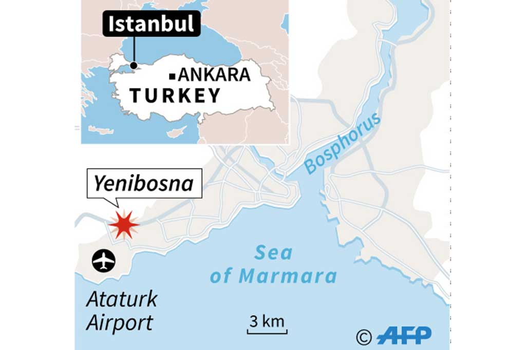 Distrik Yenibosna terletak di dekat bandara internasional Ataturk dan merupakan daerah yang mayoritas diisi oleh orang Eropa.