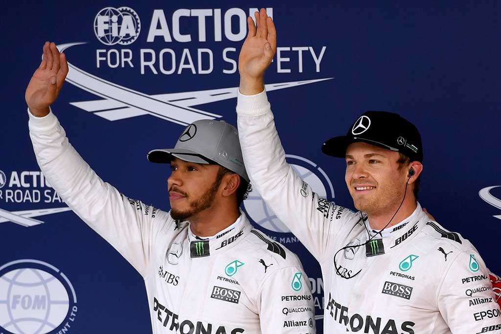 Rosberg mencatatkan waktu tercepat 1 menit 30,647 detik, mengungguli Hamilton hanya dengan seperseratus detik. 