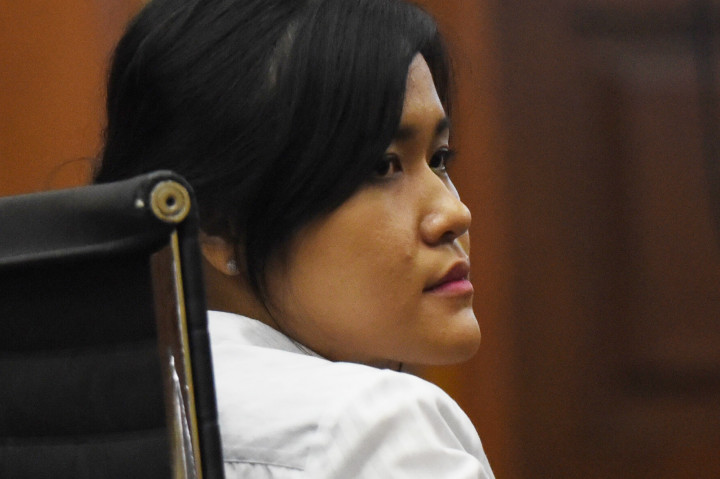 Terdakwa kasus dugaan pembunuhan Wayan Mirna Salihin, Jessica Kumala Wongso mengikuti sidang lanjutan di Pengadilan Negeri Jakarta Pusat, Kamis (13/10/2016)