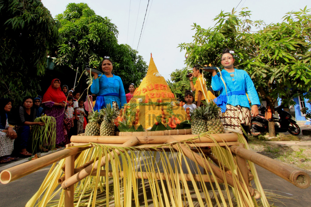Barikan Kubro Karimunjawa, Tradisi Sambut Musim Angin Barat