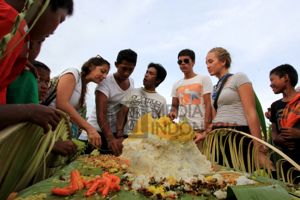Barikan Kubro Karimunjawa, Tradisi Sambut Musim Angin Barat