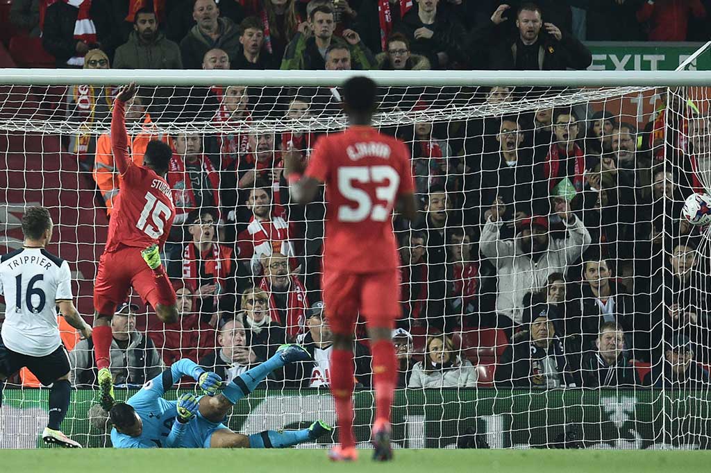 Daniel Sturridge mengemas gol pembukaan pada menit kesembilan.