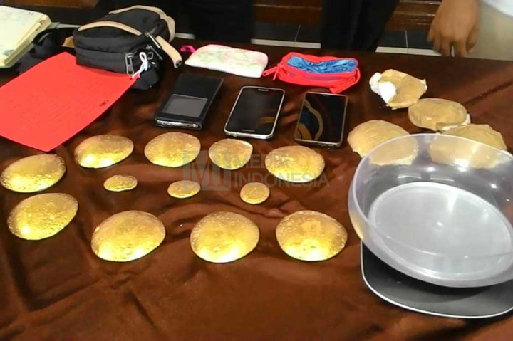 Dari pemeriksaan sementara terungkap emas tangkapan berasal hasil penambangan emas ilegal di Kabupaten Merangin.