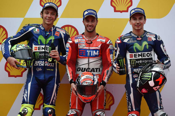 Sementara itu Valentino Rossi menjadi terbaik kedua dengan catatan waktu 2 menit dan 11,731 detik, dan Jorge Lorenzo di urutan ketiga dengan catatan waktu 2  menit dan 11,787 detik.