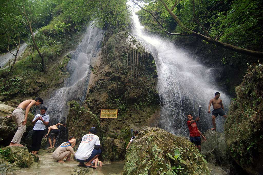 Pesona Wisata Air Terjun Sri Gethuk