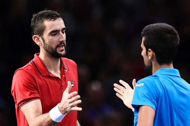 Djokovic memberi ucapan selamat kepada Cilic.