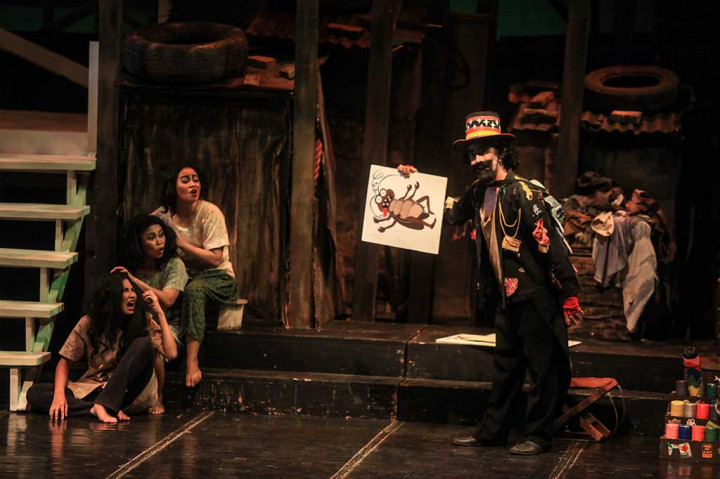 Teater Koma Pentaskan 'Opera Kecoa'