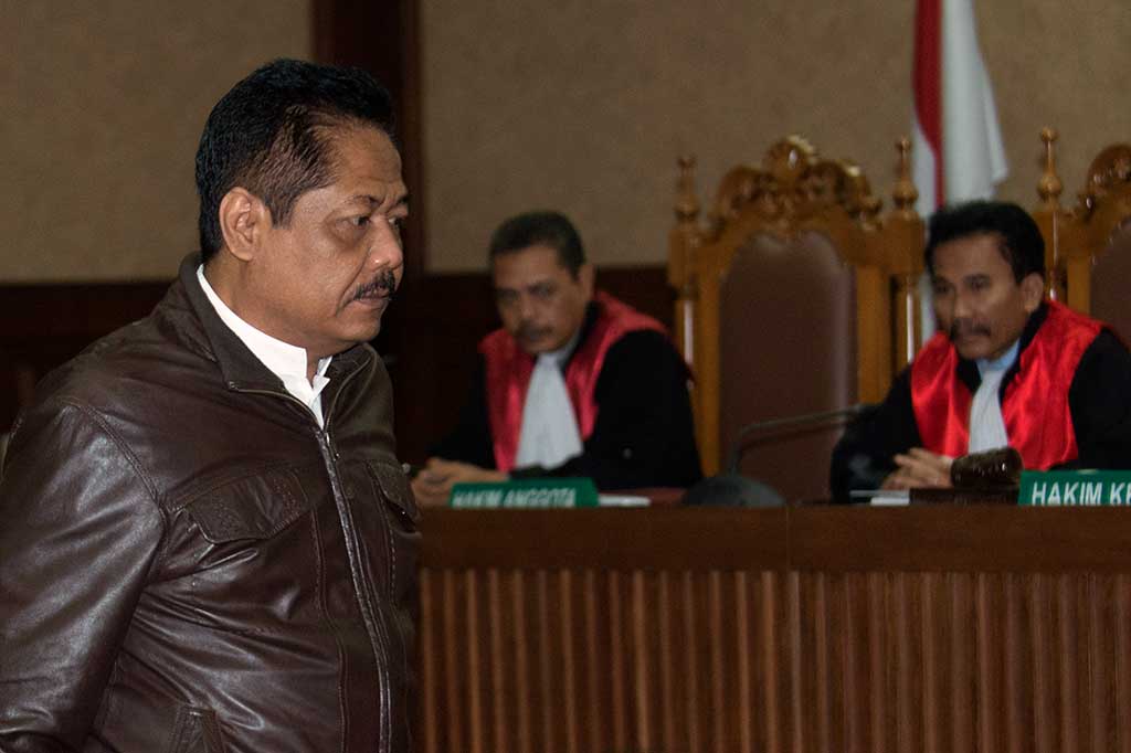 Terdakwa dugaan suap proyek pembangunan infrastruktur di Maluku dan Maluku Utara Budi Supriyanto menjalani sidang putusan di Pengadilan Tipikor, Jakarta, Kamis.
