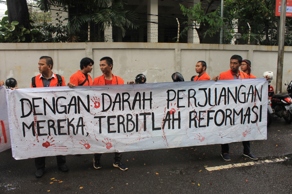 Mahasiswa ITI Napak Tilas Tragedi Semanggi