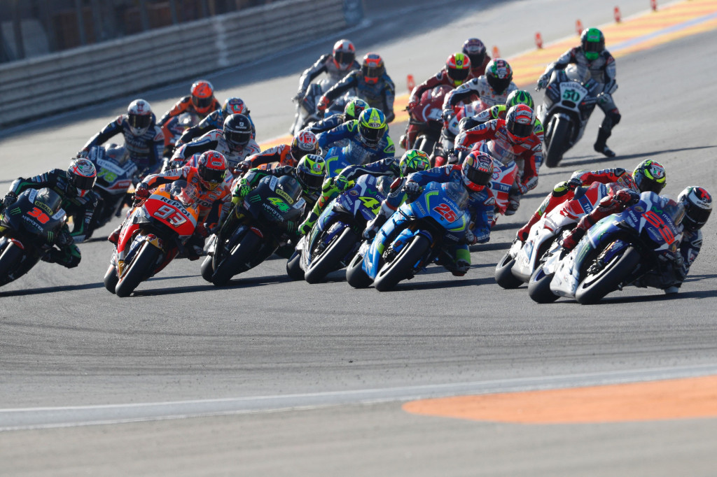 Menang di GP Valencia, Lorenzo Beri Kado Perpisahan untuk Yamaha