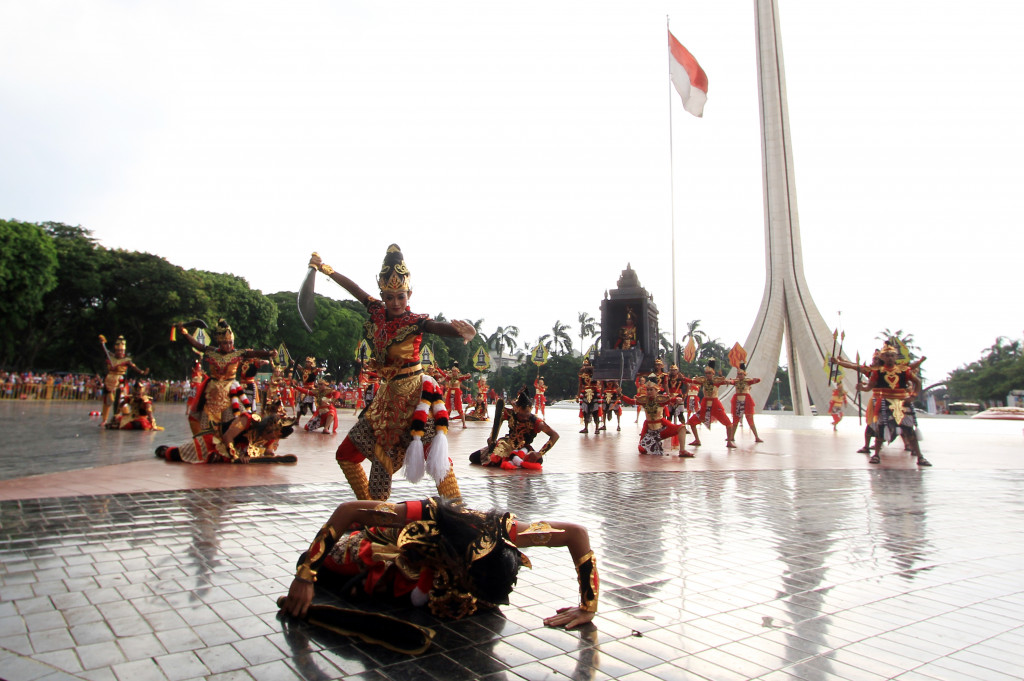 Parade Keprajuritan Nusantara di TMII